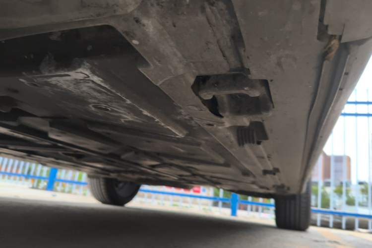 Used Mercedes-Benz GLB 2023 GLB 220 Fashion Model Chassis Front Left