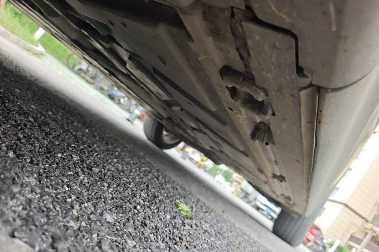 Used Mercedes-Benz GLB 2023 GLB 200 Fashion Model Chassis Front Left