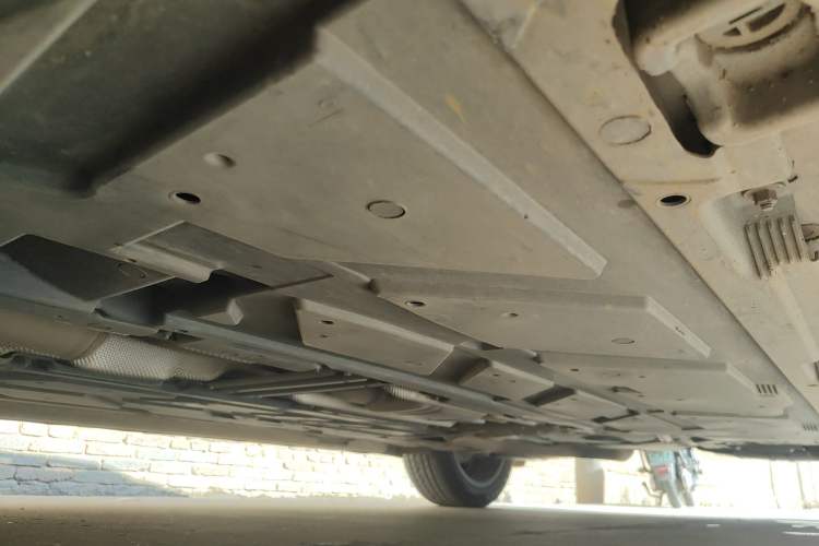 Used Mercedes-Benz GLB 2023 GLB 220 Fashion Model Chassis Front Left