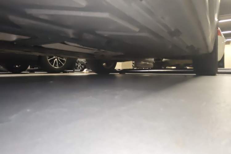 Used Mercedes-Benz GLB 2023 GLB 200 Fashion Model Chassis Front Left