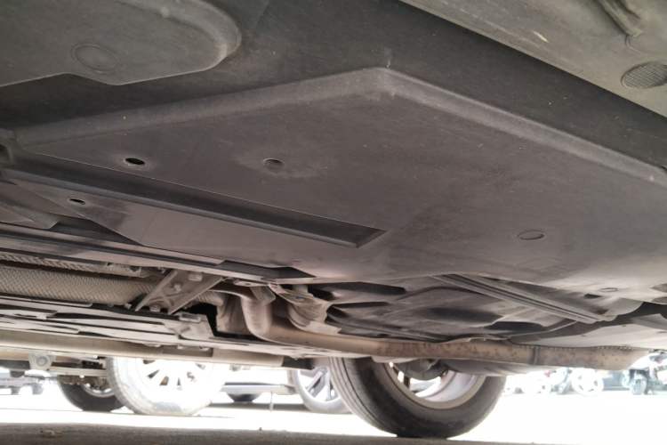 Used Mercedes-Benz GLB 2023 GLB 200 Dynamic Edition Chassis Rear Left