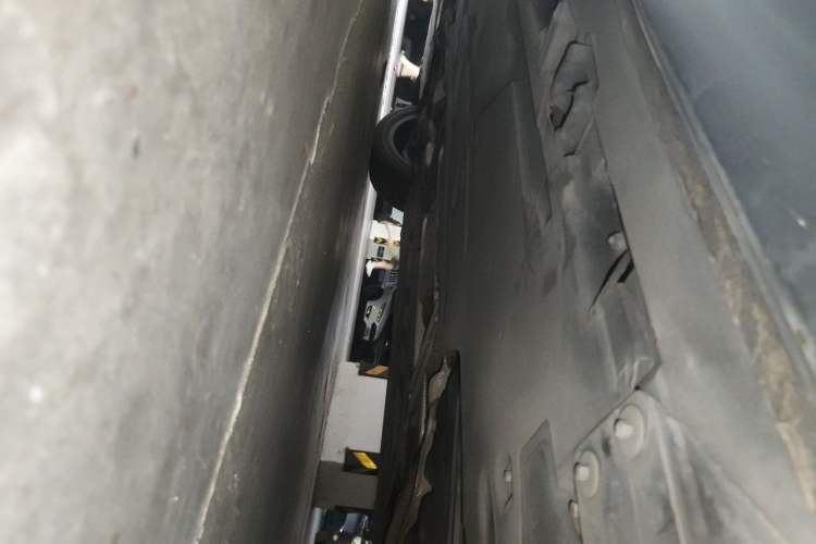 Used Mercedes-Benz GLB 2023 GLB 220 Fashion Model Chassis Rear Left