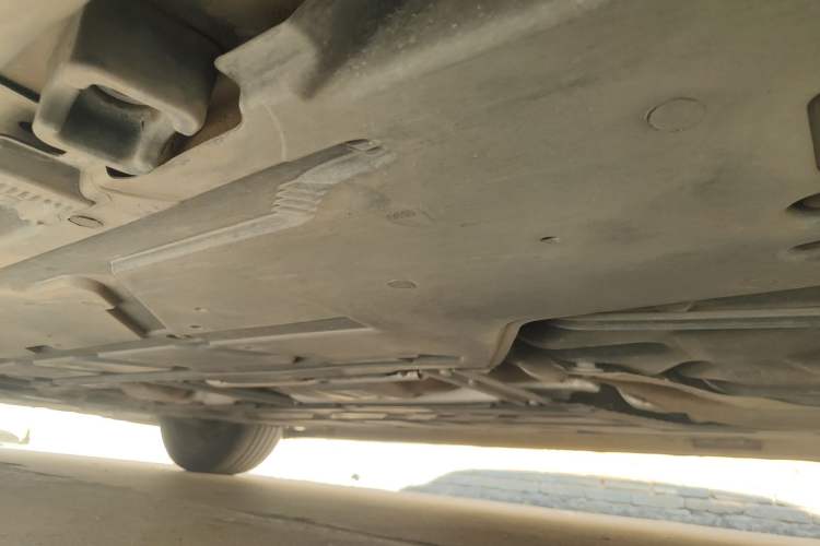 Used Mercedes-Benz GLB 2023 GLB 220 Fashion Model Chassis Rear Left