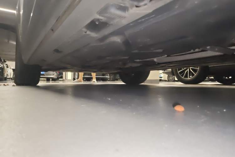Used Mercedes-Benz GLB 2023 GLB 200 Fashion Model Chassis Rear Left