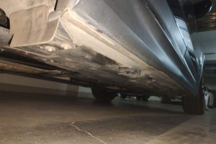 Used Mercedes-Benz GLB 2023 GLB 220 4MATIC Chassis Rear Right