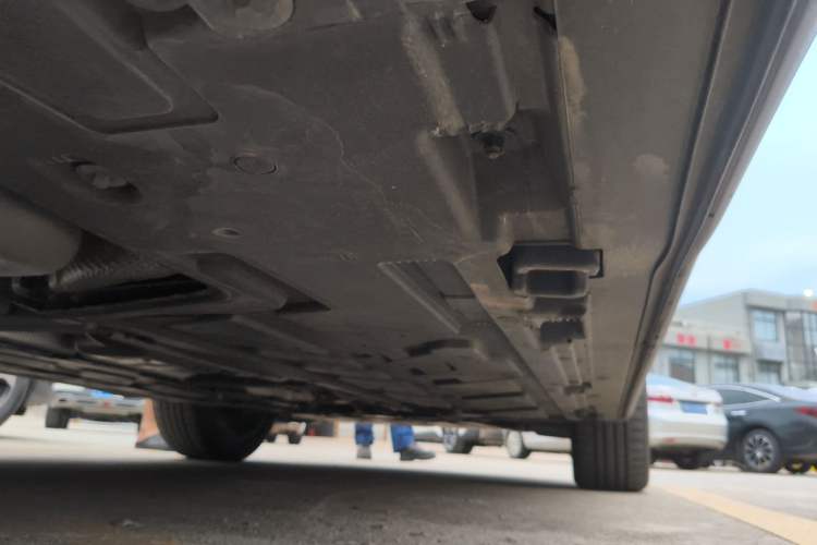 Used Mercedes-Benz GLB 2023 GLB 220 Fashion Model Chassis Rear Right