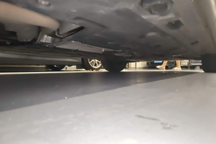 Used Mercedes-Benz GLB 2023 GLB 200 Fashion Model Chassis Rear Right