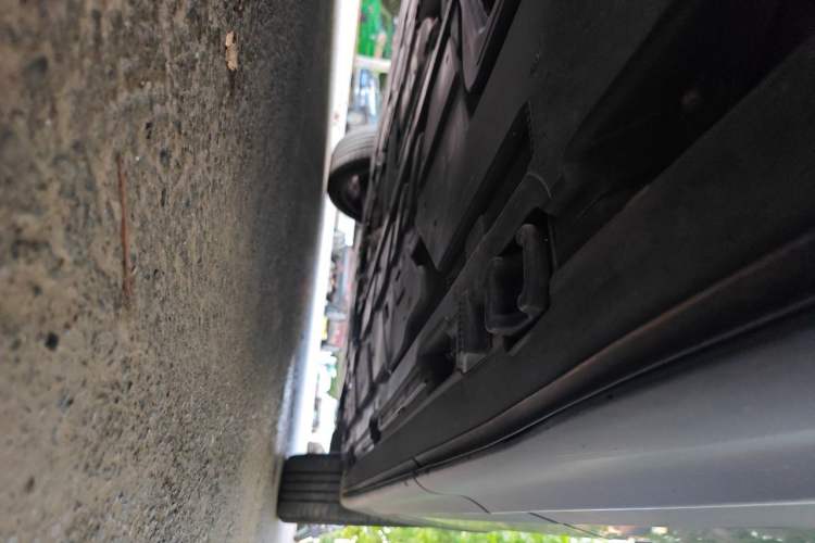 Used Mercedes-Benz GLB 2023 GLB 220 Fashion Model Chassis Rear Right