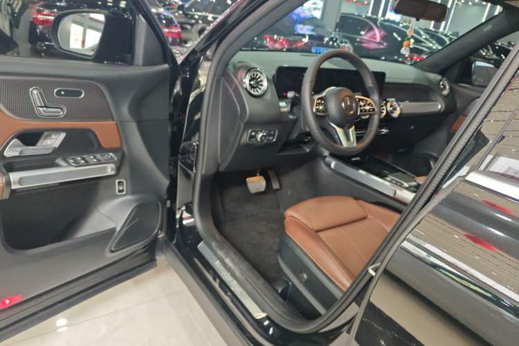Used Mercedes-Benz GLB 2023 GLB 220 Fashion Model Driver Seat