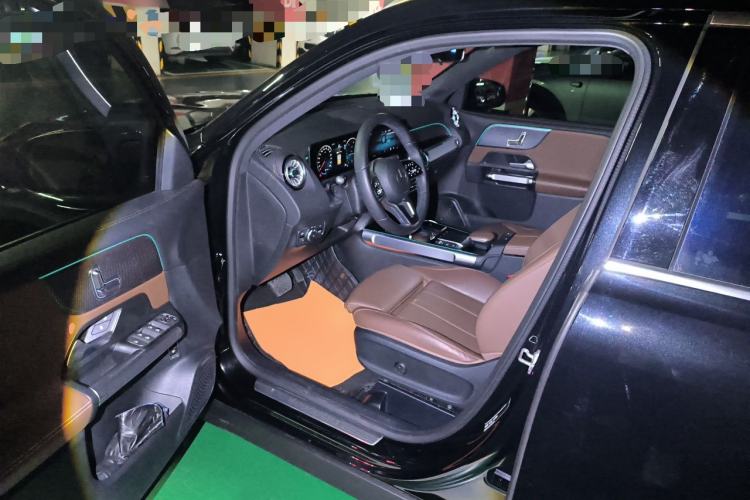 Used Mercedes-Benz GLB 2023 GLB 220 Sport Edition Driver Seat