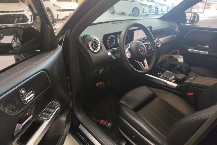 Used Mercedes-Benz GLB 2023 GLB 220 Sport Edition Driver Seat