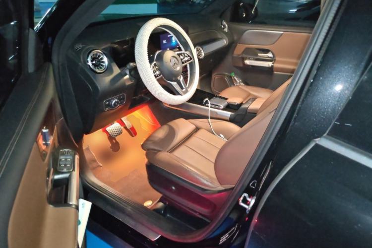 Used Mercedes-Benz GLB 2023 GLB 220 Sport Edition Driver Seat