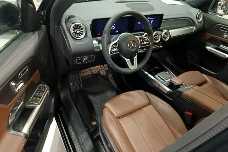 Used Mercedes-Benz GLB 2023 GLB 220 Fashion Model Driver Seat