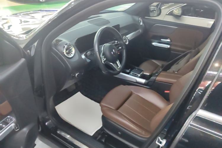 Used Mercedes-Benz GLB 2023 GLB 220 Sport Edition Driver Seat