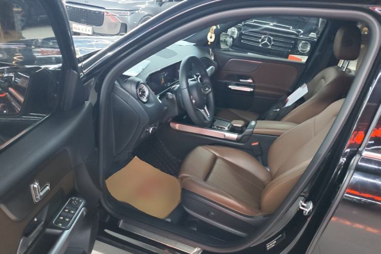 Used Mercedes-Benz GLB 2023 GLB 220 Sport Edition Driver Seat