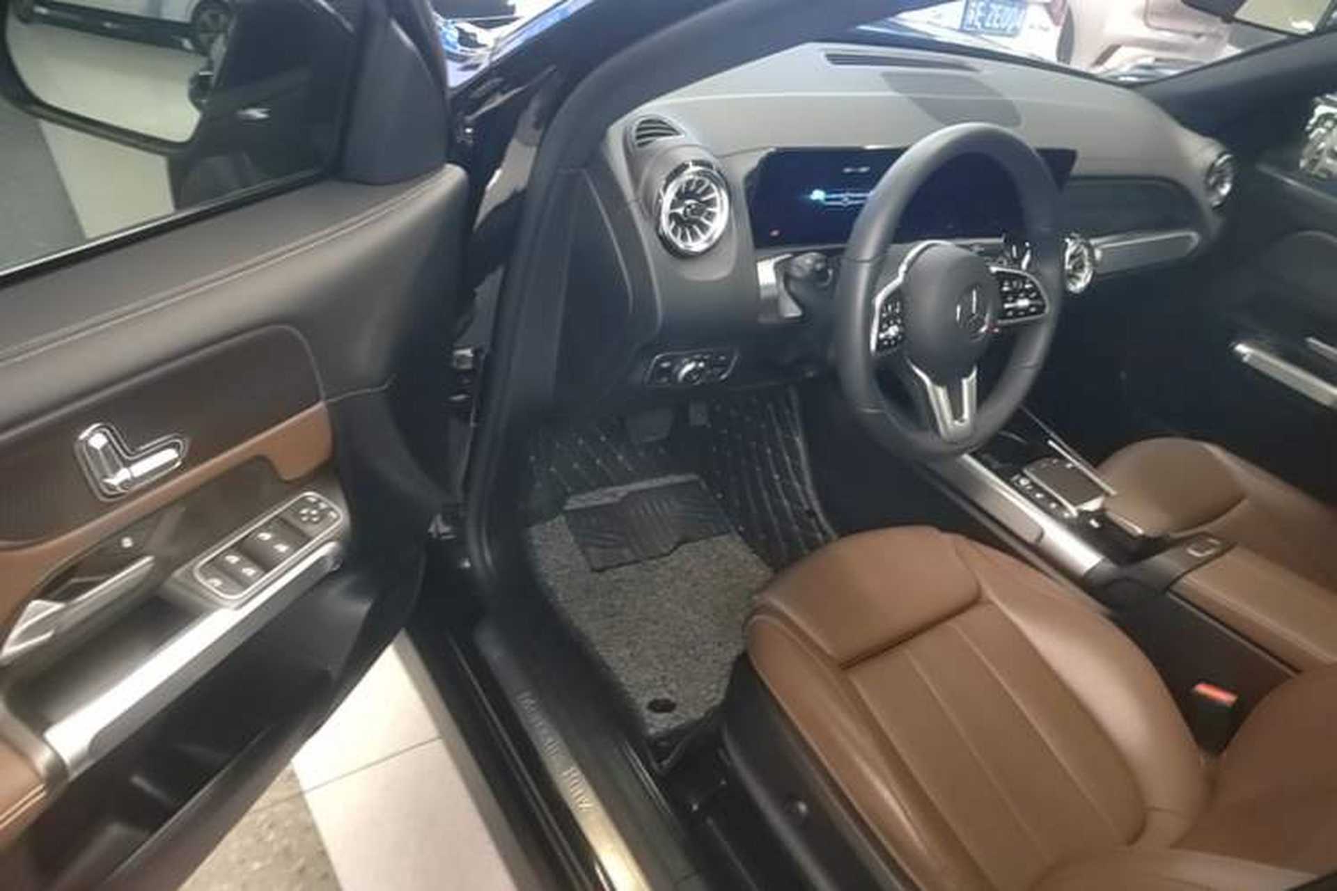 Used Mercedes-Benz GLB 2023 GLB 220 Sport Edition Driver Seat