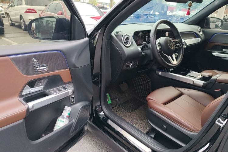 Used Mercedes-Benz GLB 2023 GLB 220 Sport Edition Driver Seat