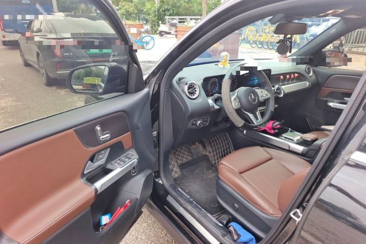 Used Mercedes-Benz GLB 2023 GLB 220 Sport Edition Driver Seat