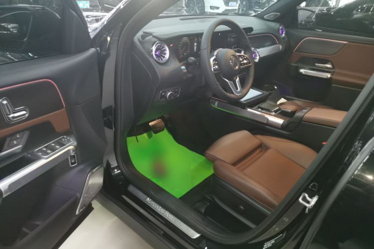 Used Mercedes-Benz GLB 2023 GLB 220 Sport Edition Driver Seat