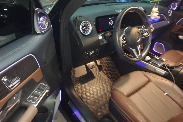 Used Mercedes-Benz GLB 2023 GLB 220 Sport Edition Driver Seat