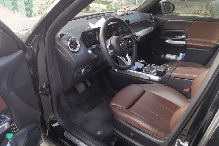Used Mercedes-Benz GLB 2023 GLB 220 Sport Edition Driver Seat
