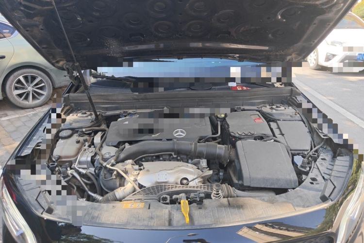 Used Mercedes-Benz GLB 2023 GLB 220 Fashion Model Engine Bay