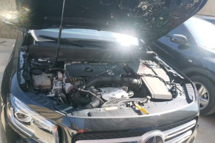 Used Mercedes-Benz GLB 2023 GLB 220 Sport Edition Engine Bay