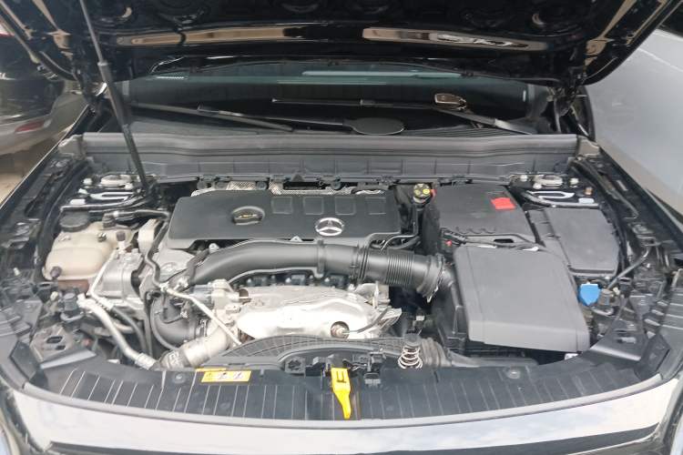 Used Mercedes-Benz GLB 2023 GLB 220 Sport Edition Engine Bay