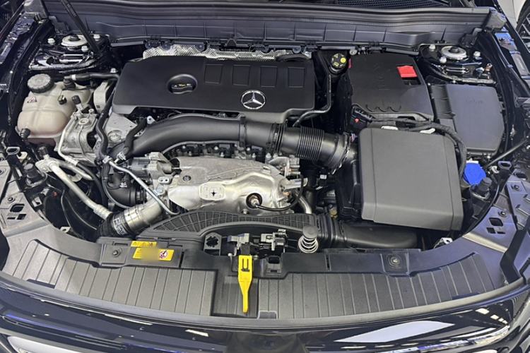 Used Mercedes-Benz GLB 2023 GLB 220 Sport Edition Engine Bay