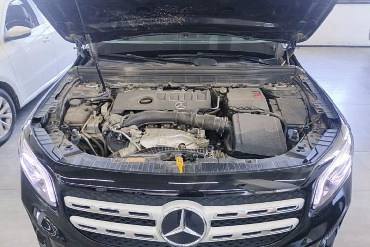 Used Mercedes-Benz GLB 2023 GLB 220 Fashion Model Engine Bay