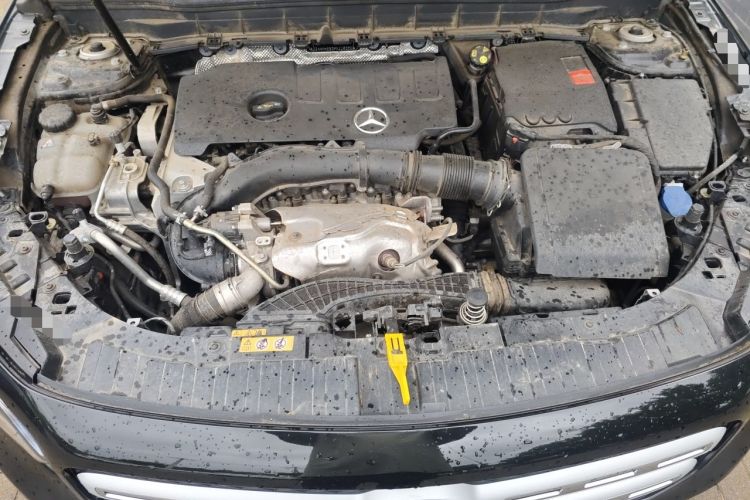 Used Mercedes-Benz GLB 2023 GLB 220 Fashion Model Engine Bay