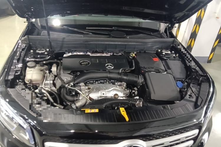 Used Mercedes-Benz GLB 2023 GLB 220 Fashion Model Engine Bay