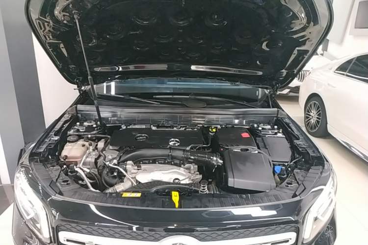 Used Mercedes-Benz GLB 2023 GLB 220 Fashion Model Engine Bay
