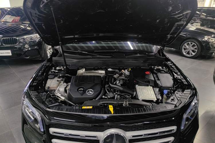 Used Mercedes-Benz GLB 2023 GLB 200 Fashion Model Engine Bay
