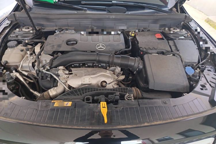 Used Mercedes-Benz GLB 2023 GLB 220 Fashion Model Engine Bay
