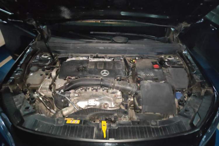 Used Mercedes-Benz GLB 2023 GLB 220 Sport Edition Engine Bay