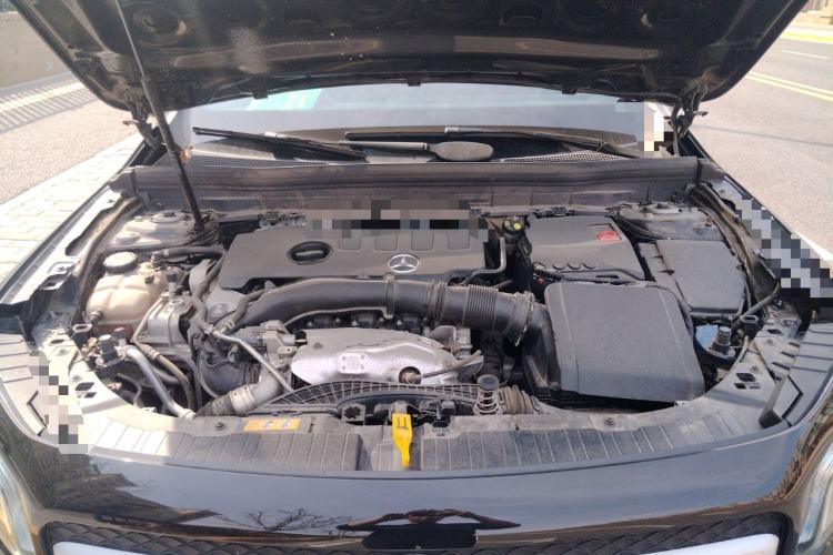 Used Mercedes-Benz GLB 2023 GLB 220 Fashion Model Engine Bay