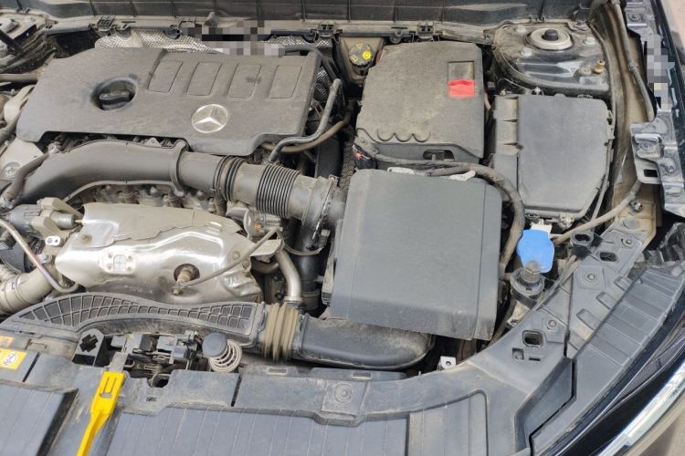 Used Mercedes-Benz GLB 2023 GLB 220 4MATIC Engine Bay Left