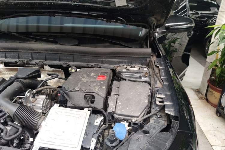 Used Mercedes-Benz GLB 2023 GLB 200 Fashion Model Engine Bay Left