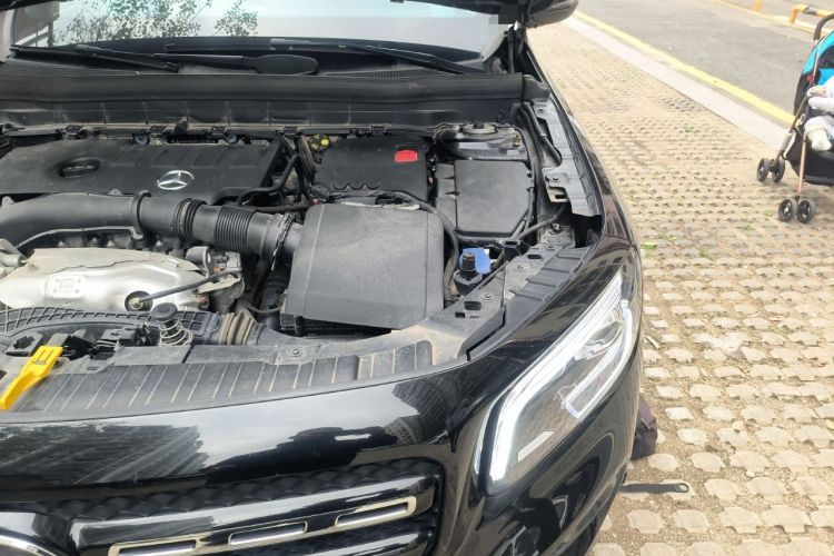 Used Mercedes-Benz GLB 2023 GLB 220 4MATIC Engine Bay Left