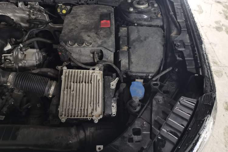 Used Mercedes-Benz GLB 2023 Refreshed GLB 200 Dynamic Edition Engine Bay Left