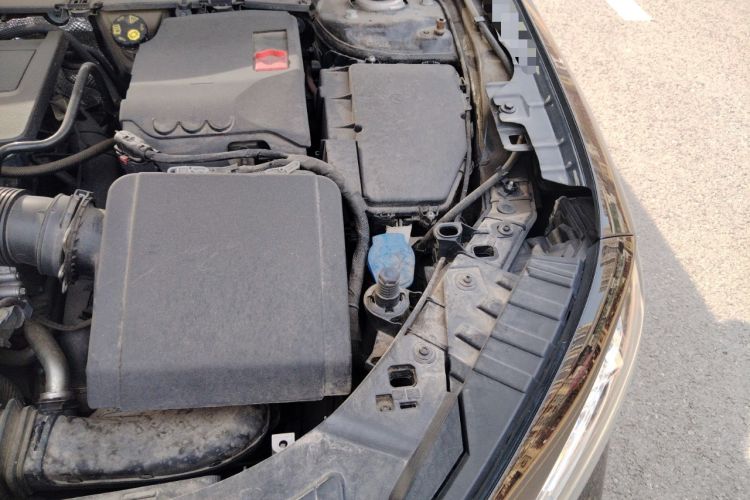 Used Mercedes-Benz GLB 2023 GLB 220 Fashion Model Engine Bay Left