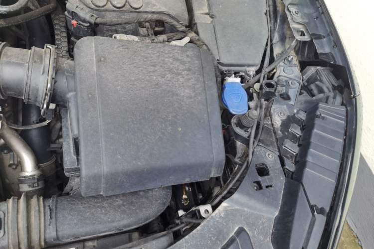 Used Mercedes-Benz GLB 2023 GLB 220 Fashion Model Engine Bay Left