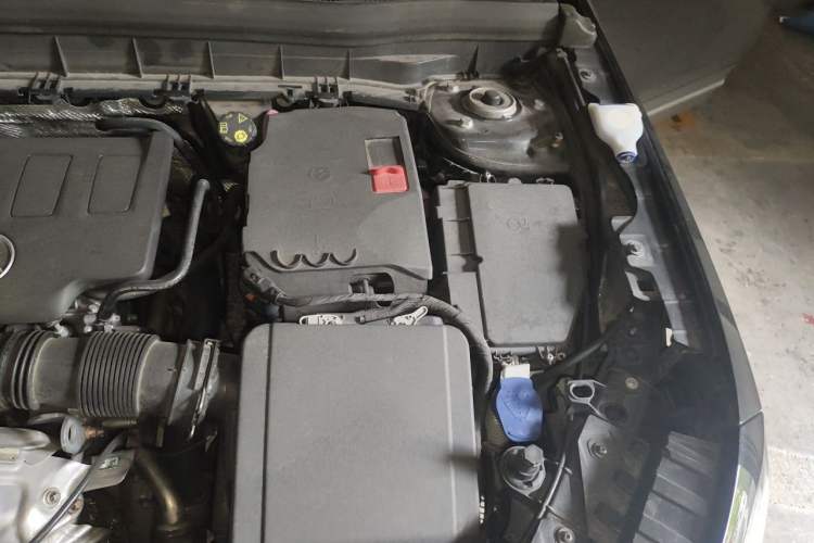 Used Mercedes-Benz GLB 2023 GLB 220 Fashion Model Engine Bay Left