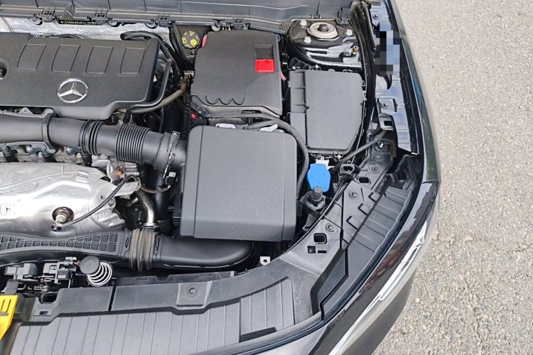 Used Mercedes-Benz GLB 2023 GLB 220 Fashion Model Engine Bay Left