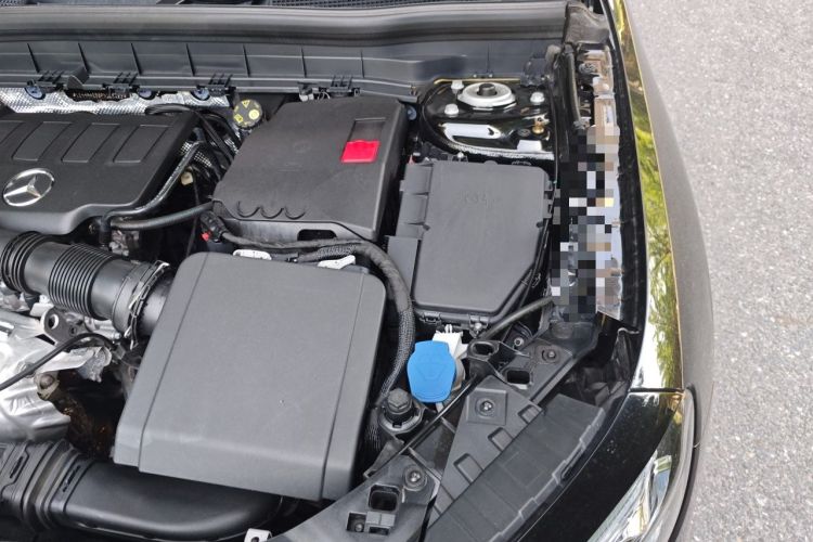 Used Mercedes-Benz GLB 2023 GLB 220 Fashion Model Engine Bay Left