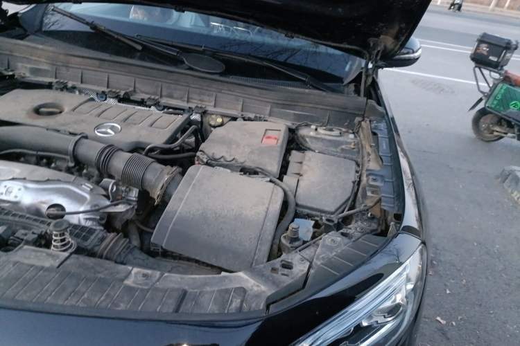 Used Mercedes-Benz GLB 2023 GLB 220 Fashion Model Engine Bay Left
