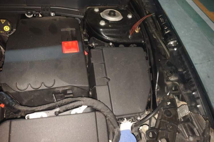 Used Mercedes-Benz GLB 2023 GLB 220 Sport Edition Engine Bay Left