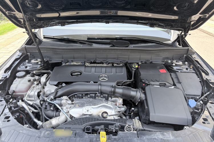Used Mercedes-Benz GLB 2023 GLB 220 Fashion Model Engine Bay