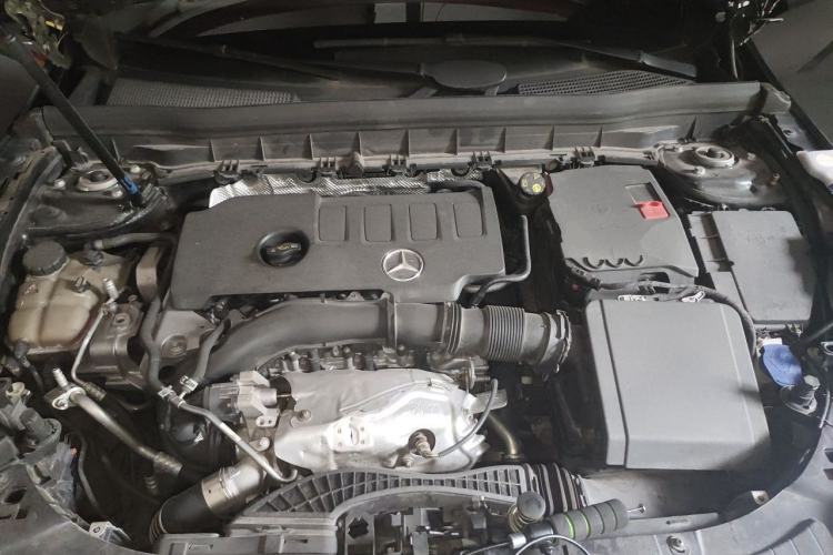 Used Mercedes-Benz GLB 2023 GLB 220 Fashion Model Engine Bay